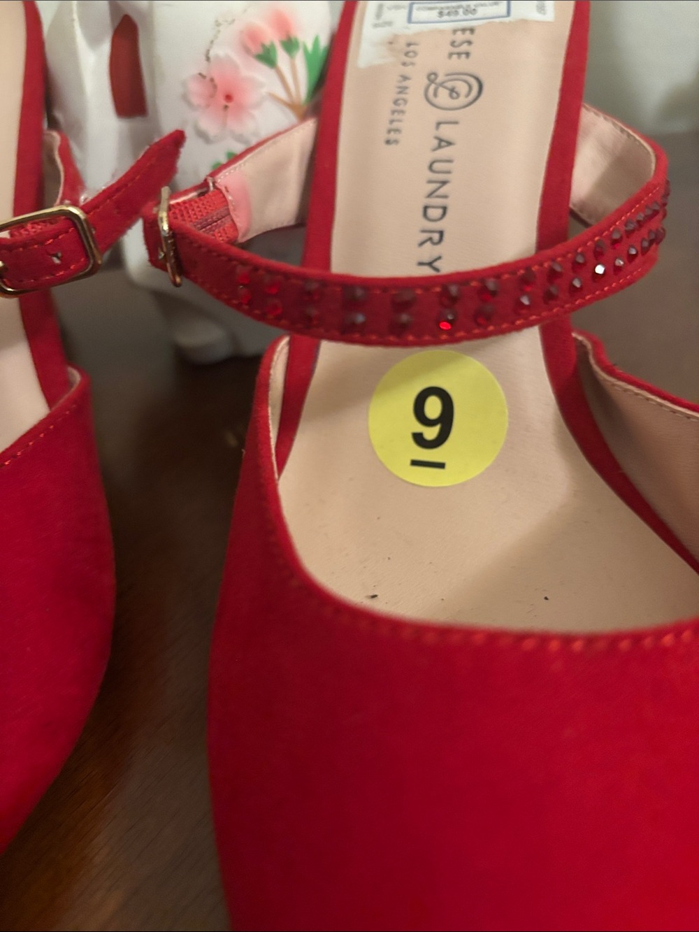 Chinese Laundry Red Pointed Mule with Sling Strap - Picture 4 of 5
